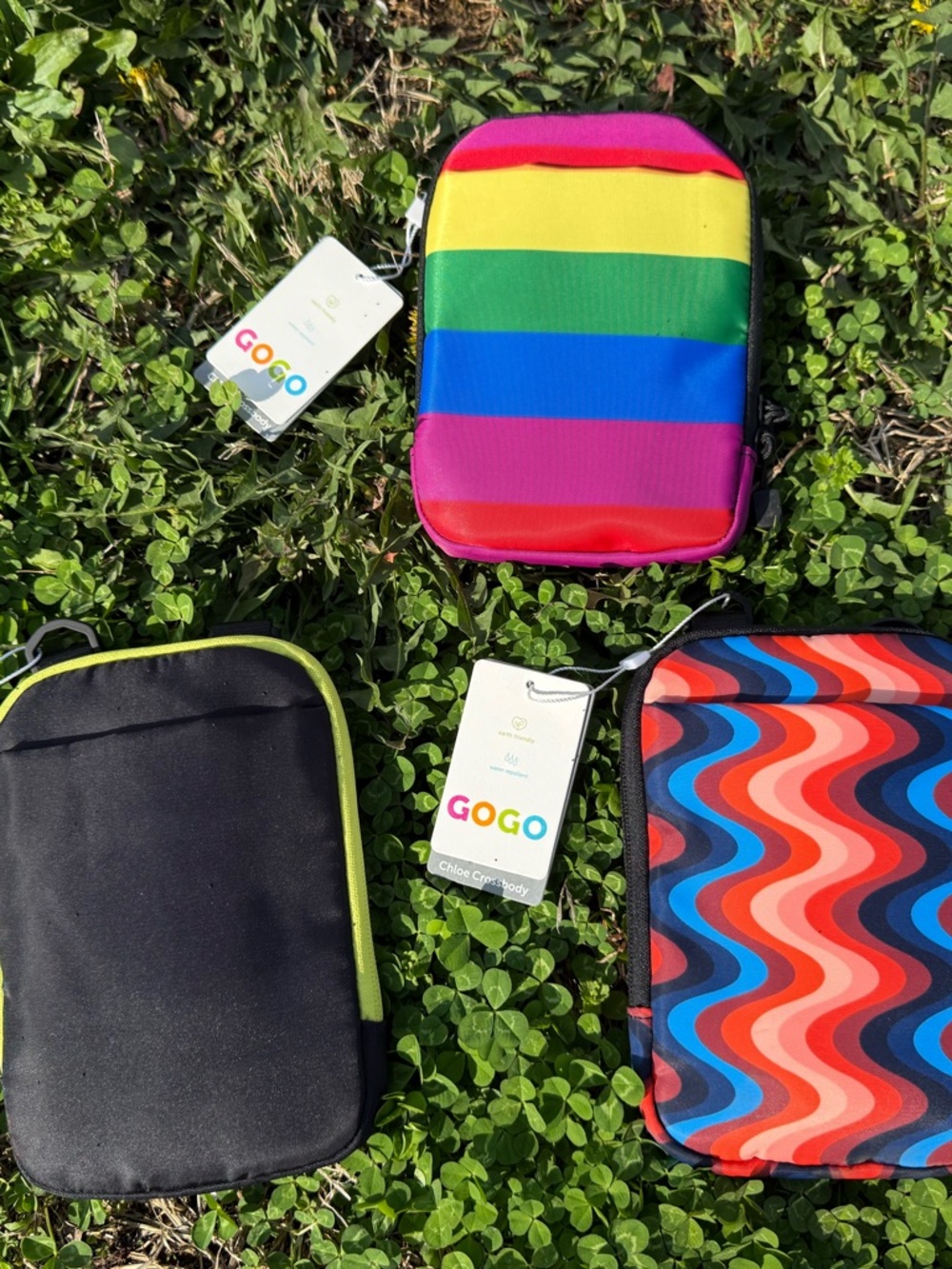 GOGO SHED RAIN CHLOE CROSSBODY GROOVE SMART TOUCH CELL PHONE CASE HOLDER